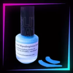 Peinture corporelle bleu ciel pour application au pinceau, hypoallergénique et résistante à l’eau.